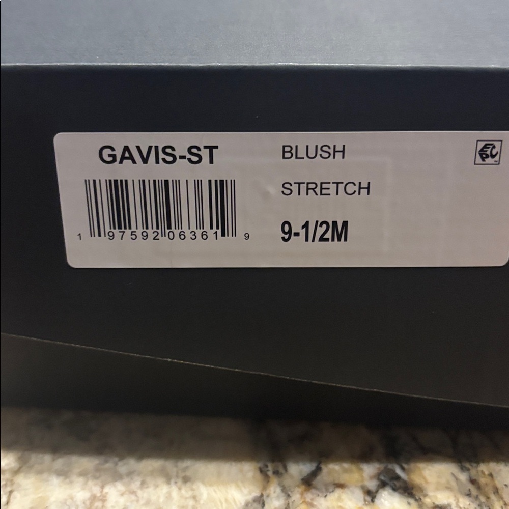 EILEEN FISHER Blush Cutout Bootie NIB - Picture 15 of 15